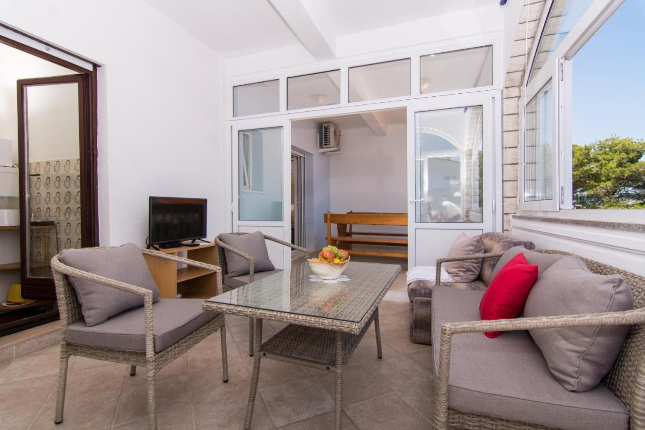 Apartmani Mlacic Donji Okrug  エクステリア 写真