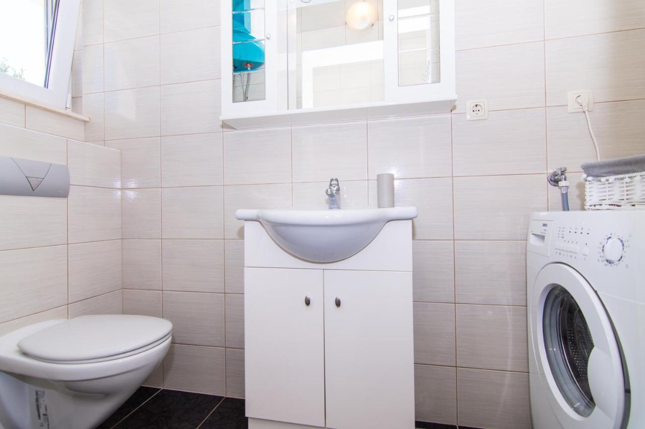 Apartmani Mlacic Donji Okrug  エクステリア 写真