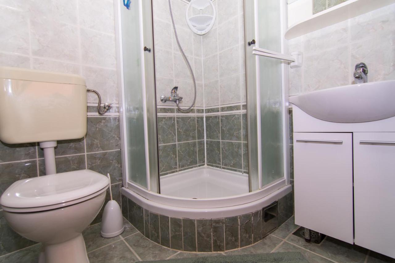 Apartmani Mlacic Donji Okrug  エクステリア 写真